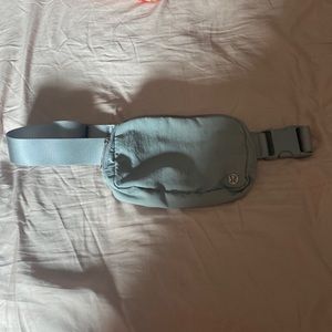 Lululemon belt bag grey